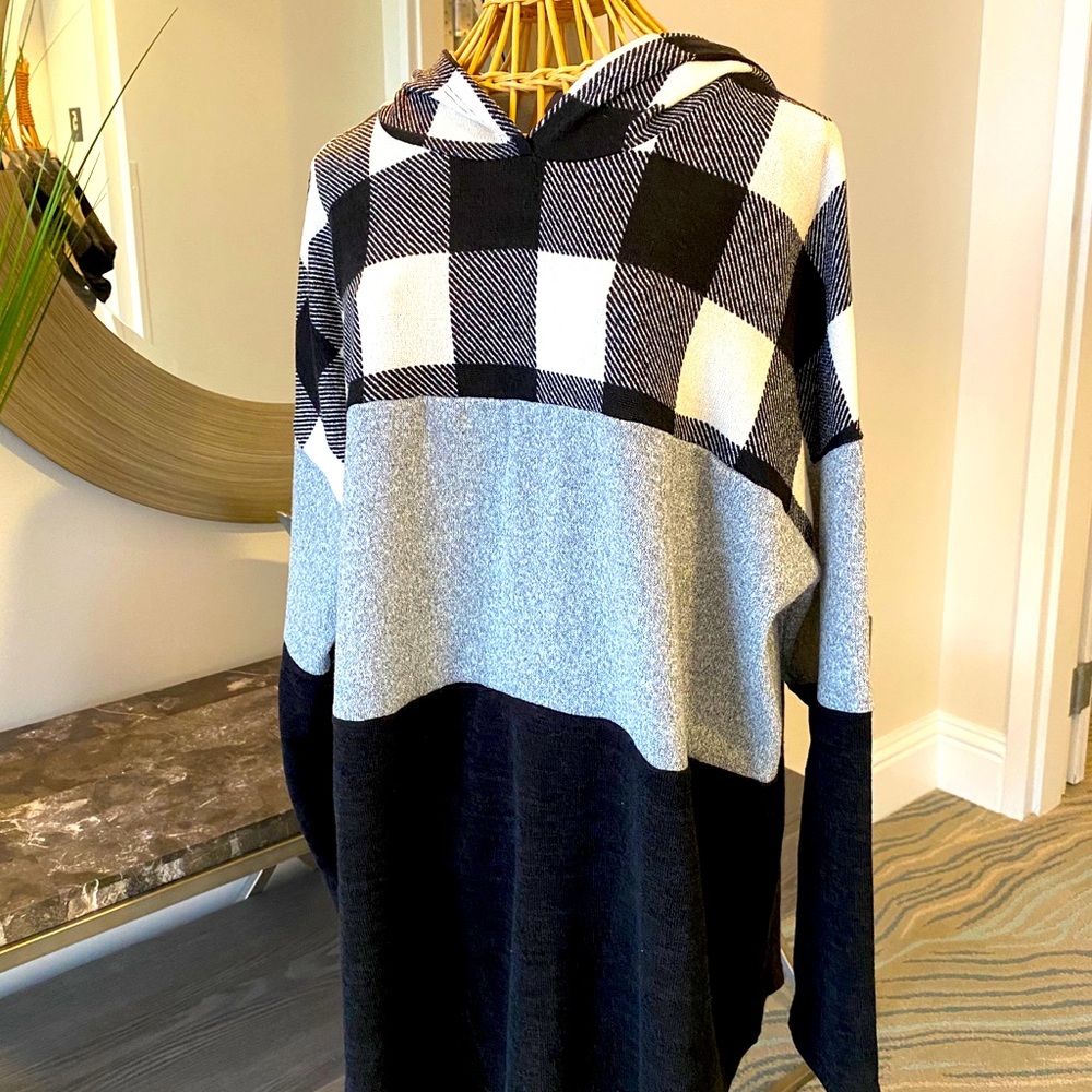 Honeyme Buffalo Plaid black & white Hoodie 2XL
